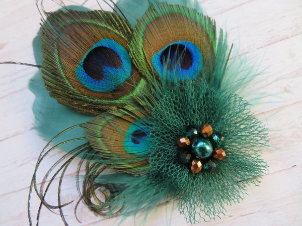 Betsy Button Hair Clip