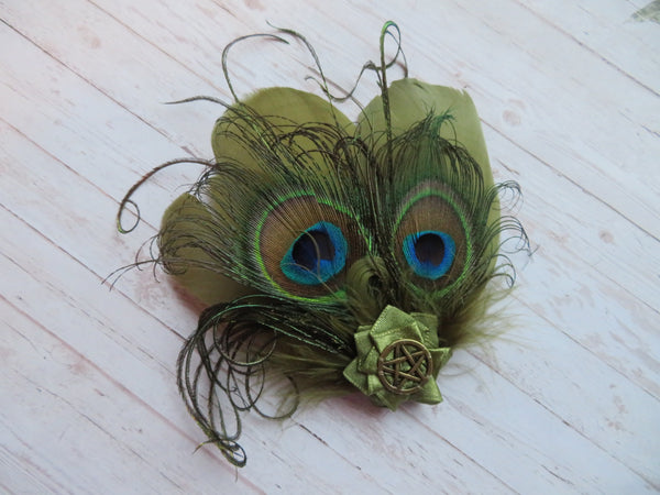 Betsy Button Hair Clip