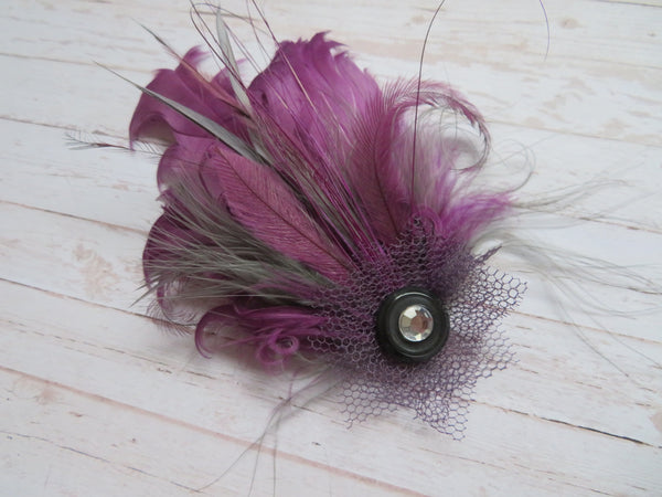 Betsy Button Hair Clip