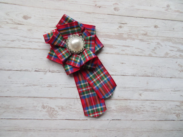Royal Stewart Tartan Ruffle & Pearl Brooch