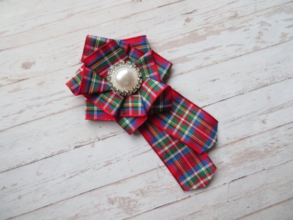 Royal Stewart Tartan Ruffle & Pearl Brooch