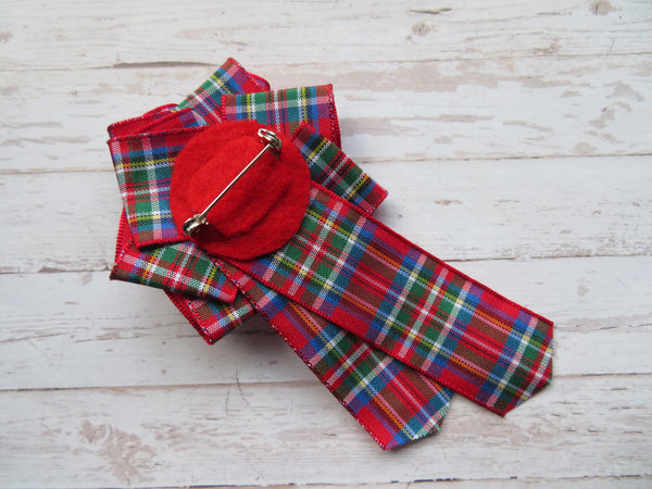 Royal Stewart Tartan Ruffle & Pearl Brooch