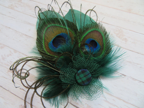 Betsy Button Hair Clip