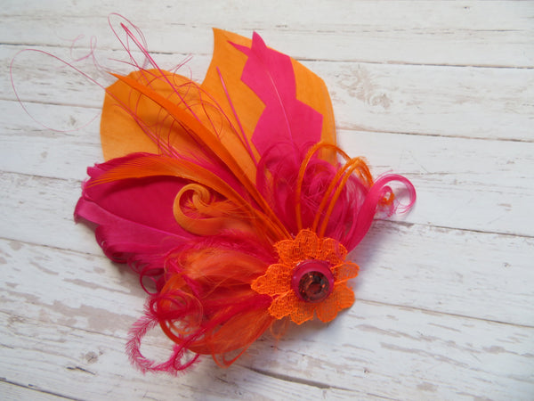 Betsy Button Hair Clip