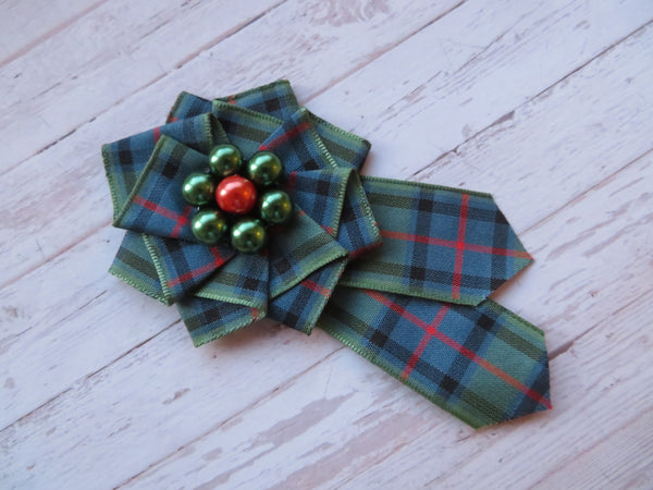 Flower of Scotland Tartan Ruffle & Pearl Brooch