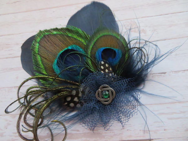 Betsy Button Hair Clip