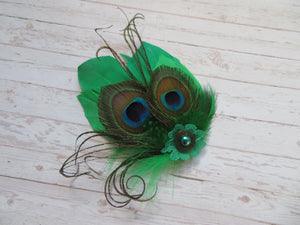 Emerald Green Peacock Betsy Button Clip