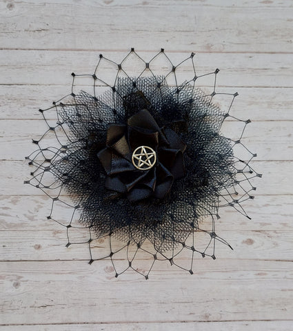 Black & Silver Pentagram Hair Clip