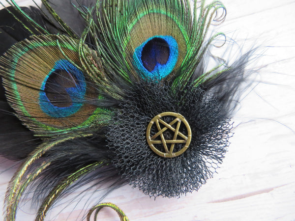 Black Little Witchy Clip