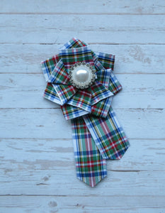 Dress Stewart Tartan Ruffle & Pearl Brooch