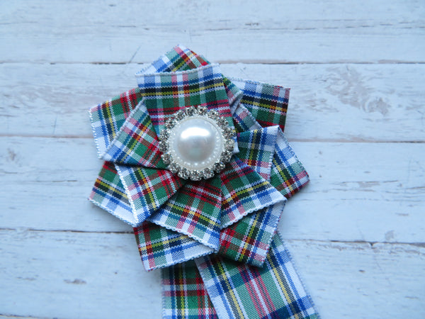 Dress Stewart Tartan Ruffle Brooch