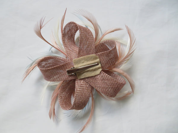 Latte Ivory & Pale Blue Mini Lily