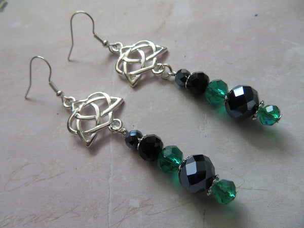 Highland Whispers Triquetra Knot Earrings