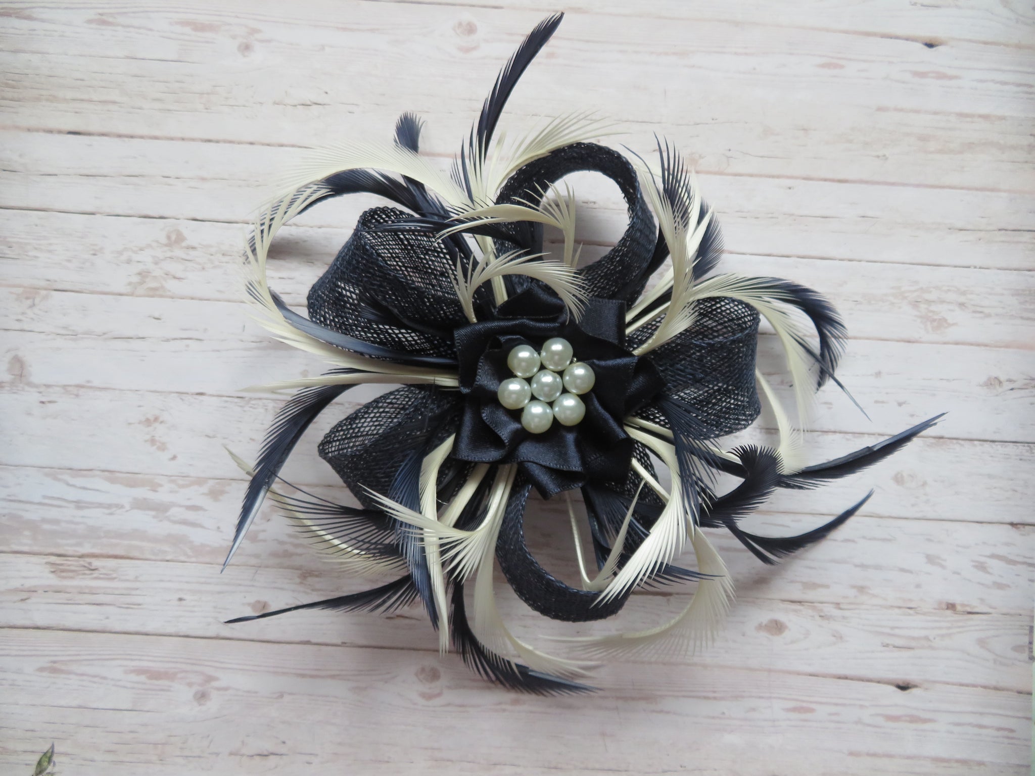 Navy & Ivory Mini Lily