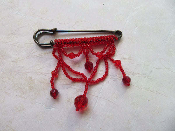 Beaded Swag Kilt Brooch Pin