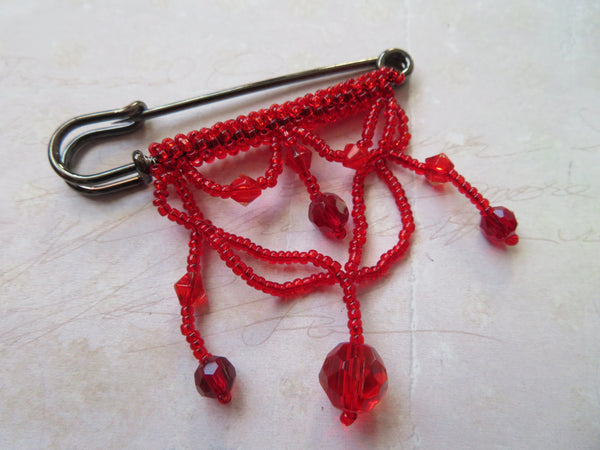 Beaded Swag Kilt Brooch Pin