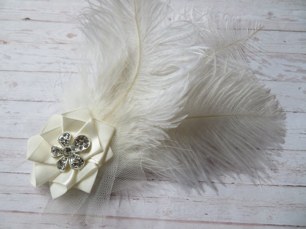 Ivory White Austen Feather Clip