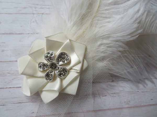 Ivory White Austen Feather Clip