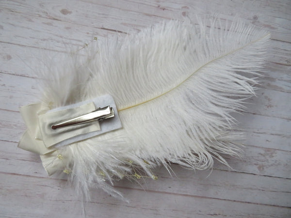 Ivory White & Gold Austen Feather Clip