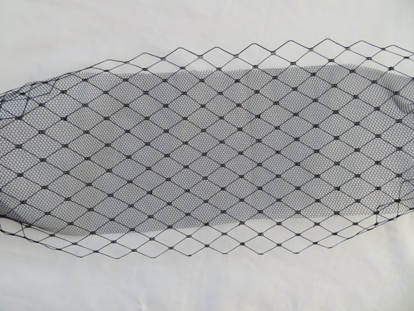 Black Merry Widow & Tulle Narrow Veil