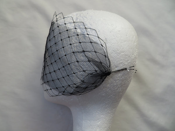 Black Merry Widow & Tulle Narrow Veil