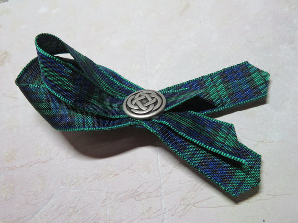Black Watch Ribbon Loop Pin