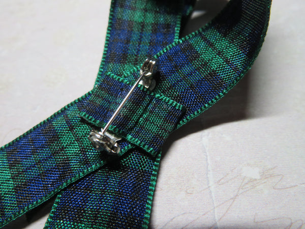 Black Watch Ribbon Loop Pin