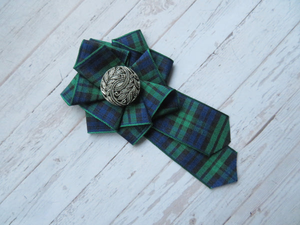 Black Watch Scroll Button Tartan Ruffle Brooch