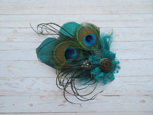 Teal Betsy Button Hair Clip
