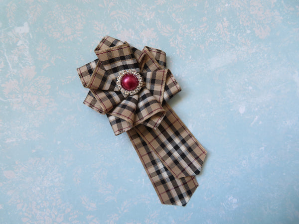 Gold Pride of Scotland Tartan Brooch