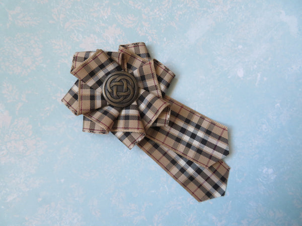 Gold Pride of Scotland Tartan Brooch