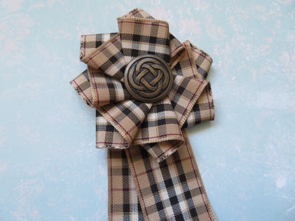 Gold Pride of Scotland Tartan Brooch