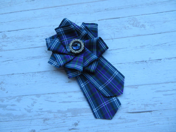 Pride of Bannockburn Tartan Ruffle Brooch