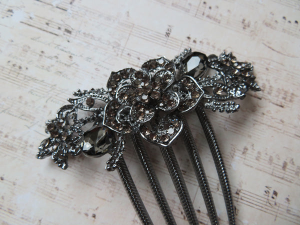 Midnight Bloom Grey Jewelled Claw Comb