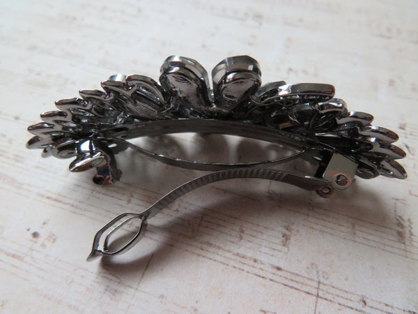 Daisy Crystal Hair Clip