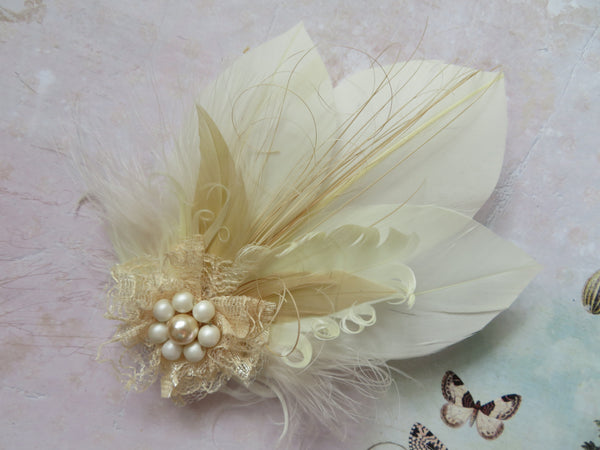Cream Champagne Gold Feather Whisper Hair Clip
