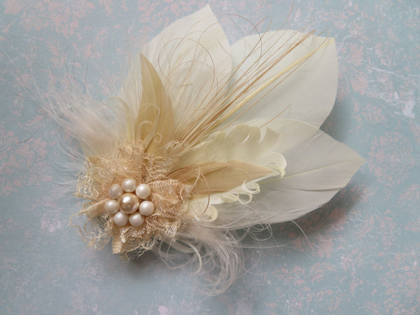 Cream Champagne Gold Feather Whisper Hair Clip