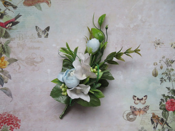 Green Pale Blue and Ivory Regency Flower Sprig