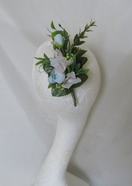 Green Pale Blue and Ivory Regency Flower Sprig