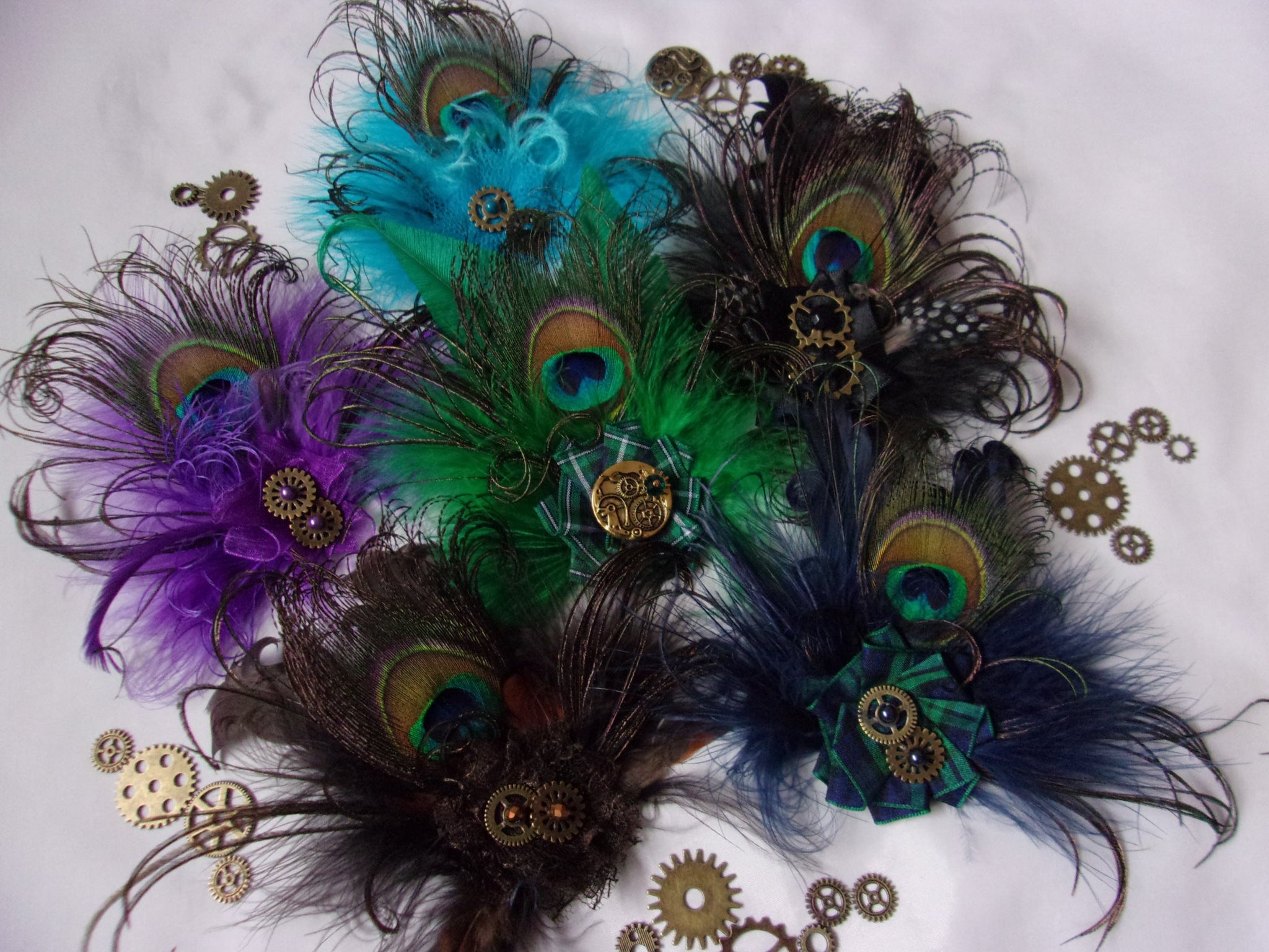 Steampunk Feather Brooch - Peacock Feather Buttonhole Corsage with Brass Cogs - Many Colours - Plain or Tartan - Wedding Bride Cosplay