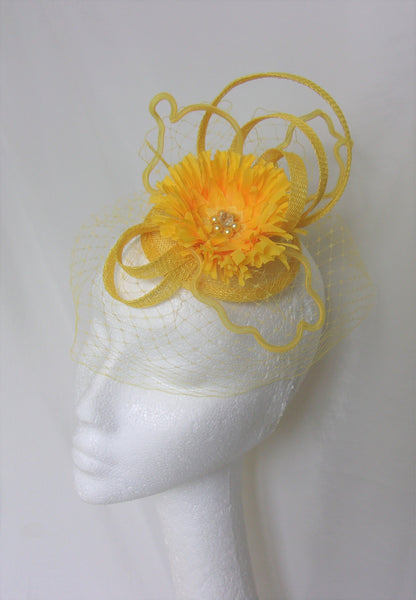 Yellow Ascot Hat -Eyecatching Buttercup Yellow Daisy Flower Fascinator with Veil Sinamay Loops - Wedding - Ready to Wear #ascot #yellow #hatforascot