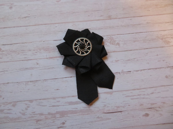 Black Steampunk Ruffle Brooch