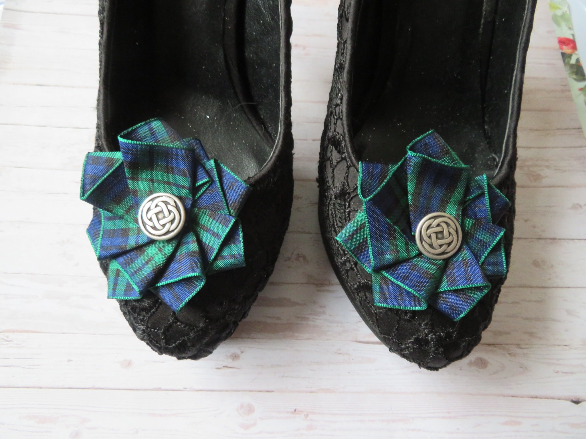 Black Watch Tartan Celtic Button Shoe Clips