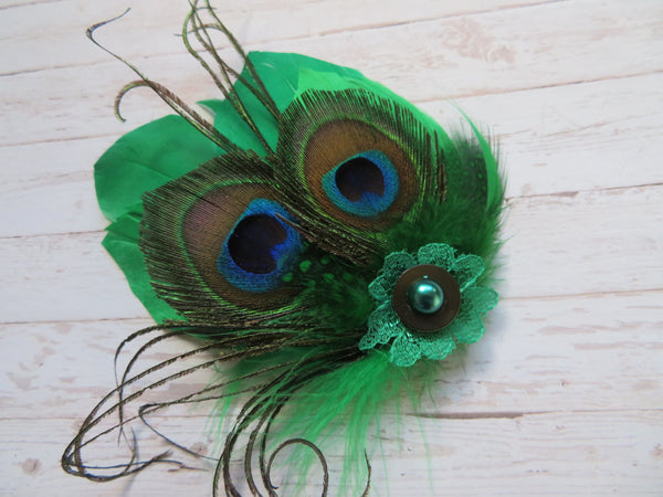 Emerald Green Peacock Betsy Button Clip