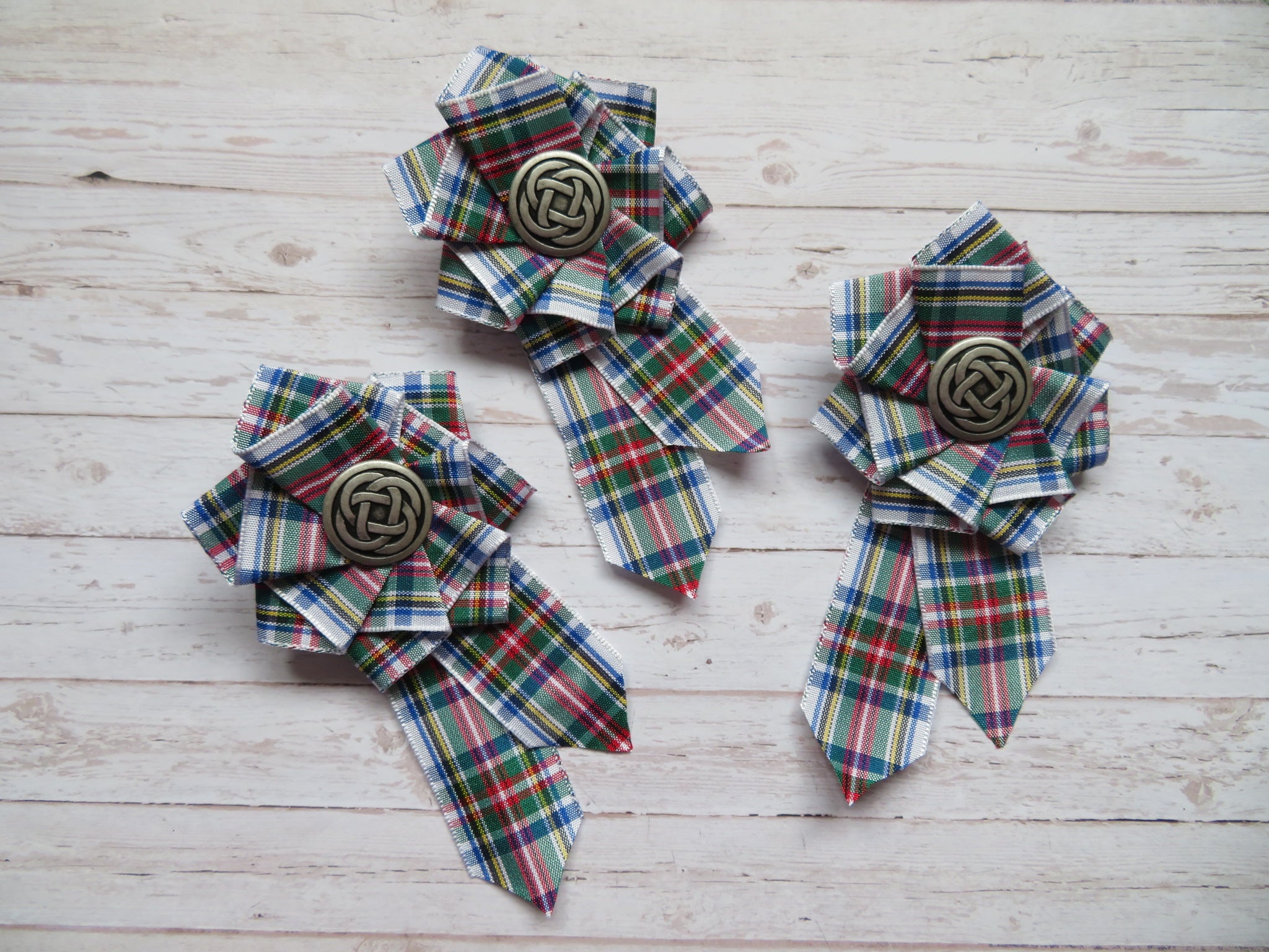 Dress Stewart Tartan Ruffle Brooch